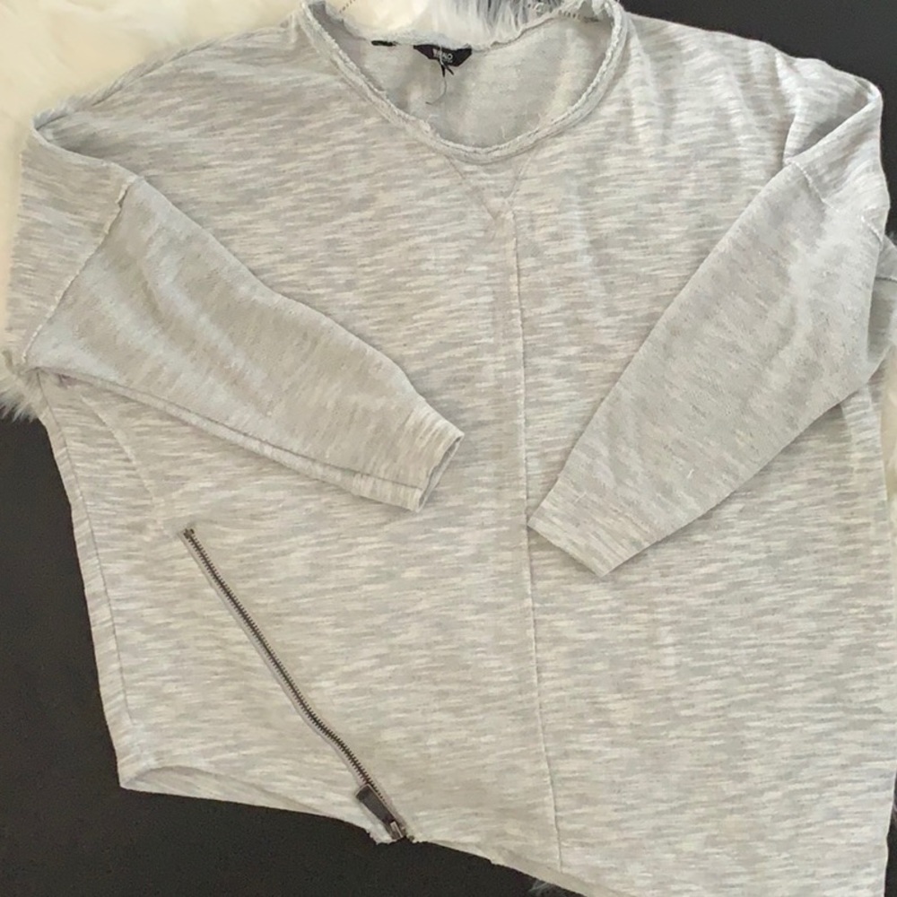 Buffalo by David Bitton | Asymetrical 3/4 Sleeve